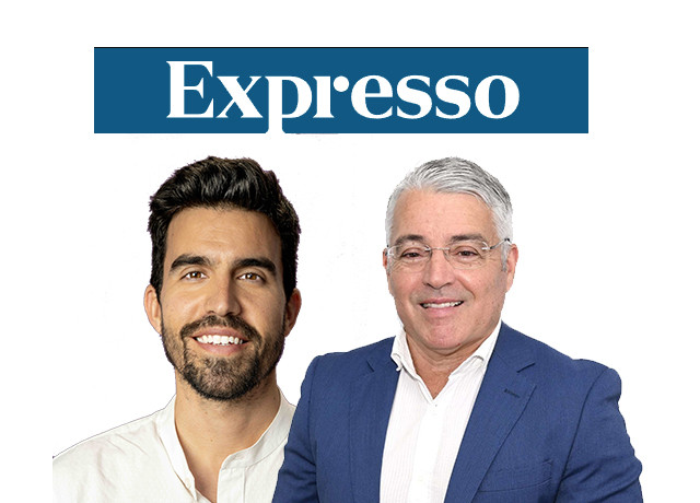 Duarte Costa (Volt) e Filipe Sousa (JPP), com o logotipo do jornal Expresso
